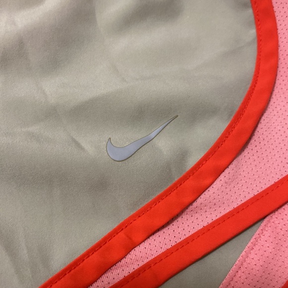 Nike Tempo DRI-FIT Shorts - Picture 2 of 8